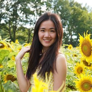 Meet your Posher, Claire